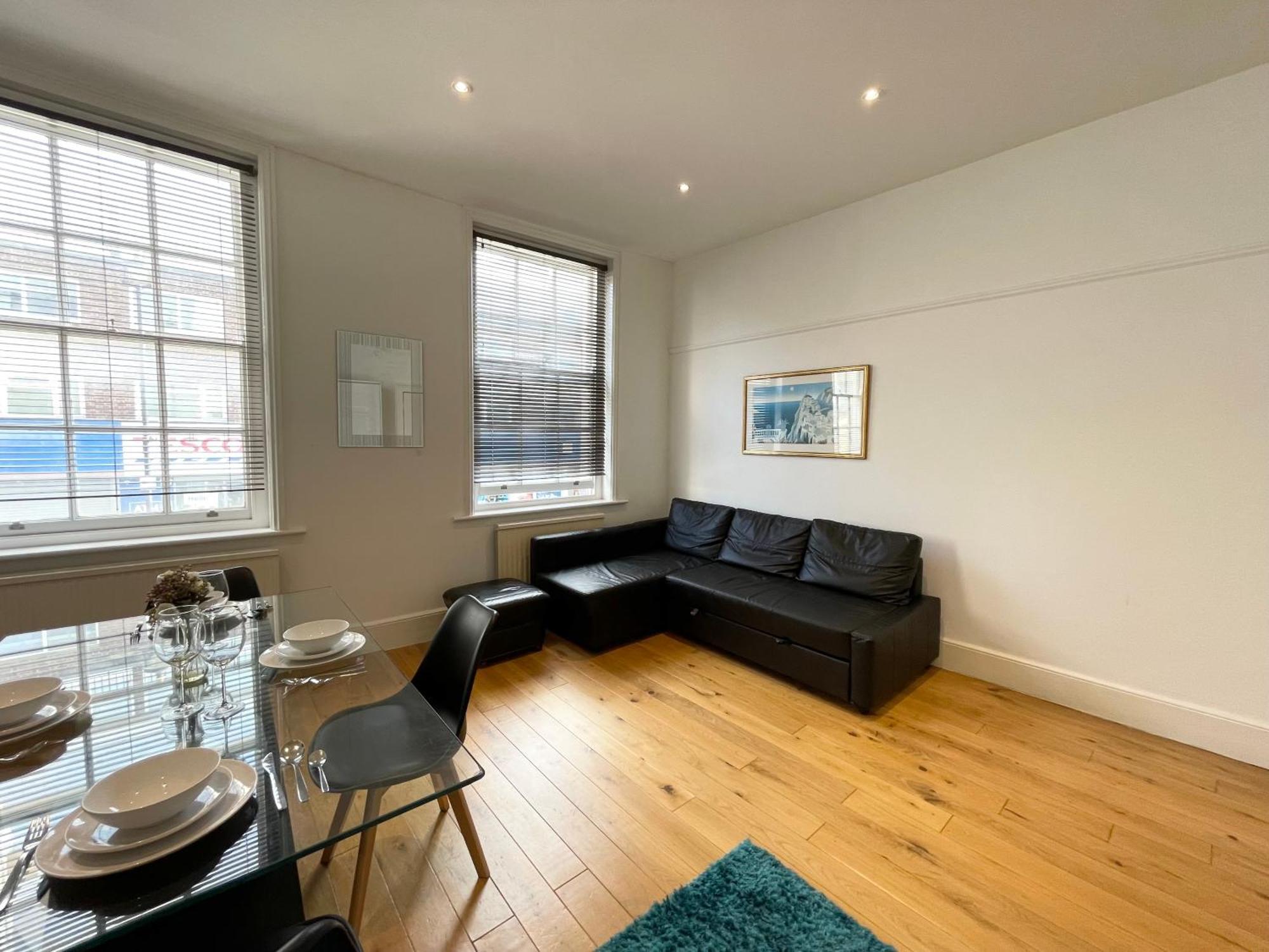 Victoria Maisonette Apartment Лондон Екстериор снимка
