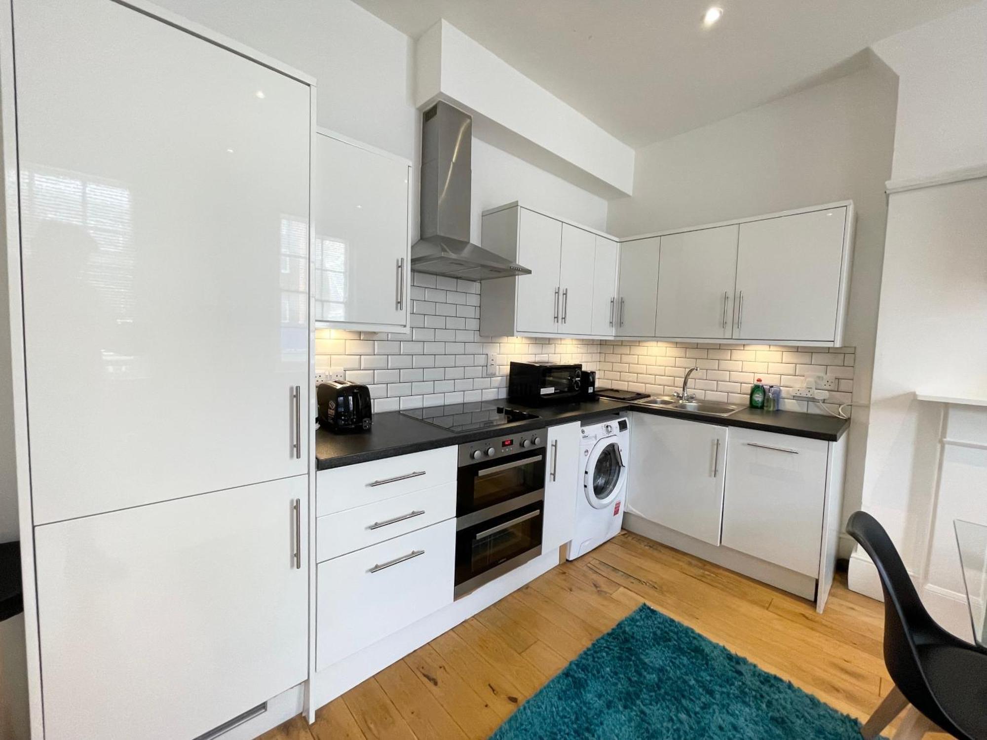 Victoria Maisonette Apartment Лондон Екстериор снимка