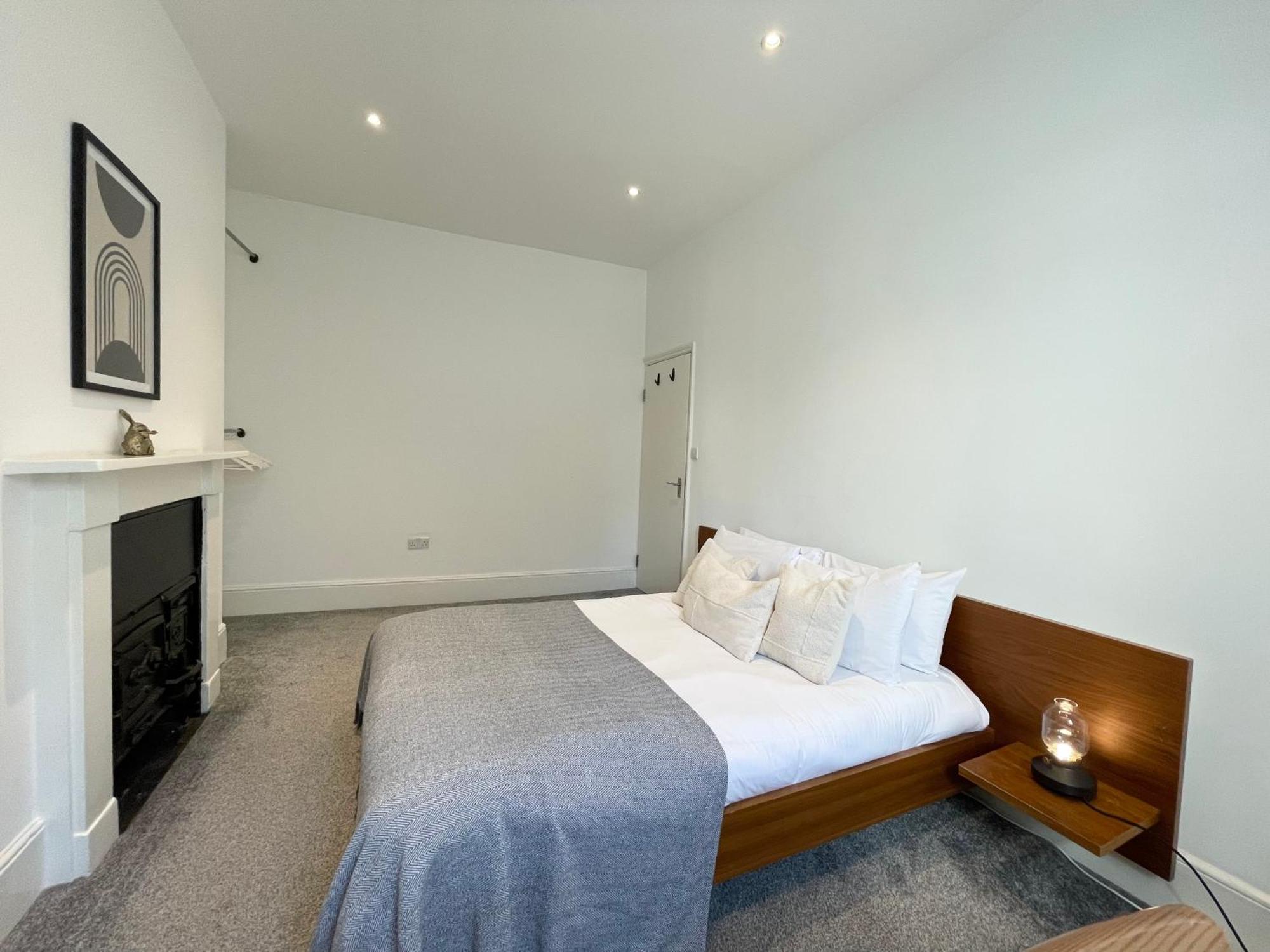 Victoria Maisonette Apartment Лондон Екстериор снимка